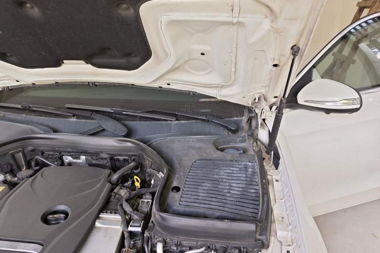 Used Mercedes-Benz GLC 2017 GLC 300 4MATIC Sport Edition Engine Bay Left