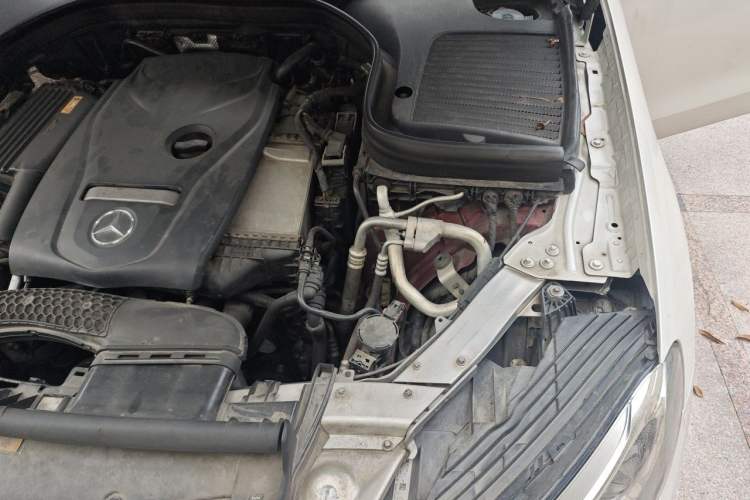 Used Mercedes-Benz GLC 2017 GLC 300 4MATIC Sport Edition Engine Bay Left