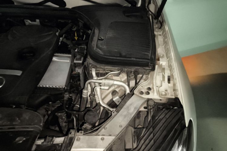 Used Mercedes-Benz GLC 2017 GLC 200 4MATIC Engine Bay Left