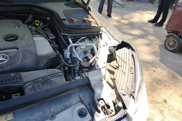 Used Mercedes-Benz GLC 2017 GLC 260 4MATIC Luxury Model Engine Bay Left