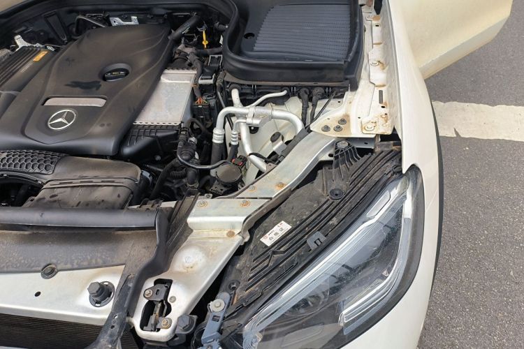 Used Mercedes-Benz GLC 2017 GLC 260 4MATIC Dynamic Edition Engine Bay Left