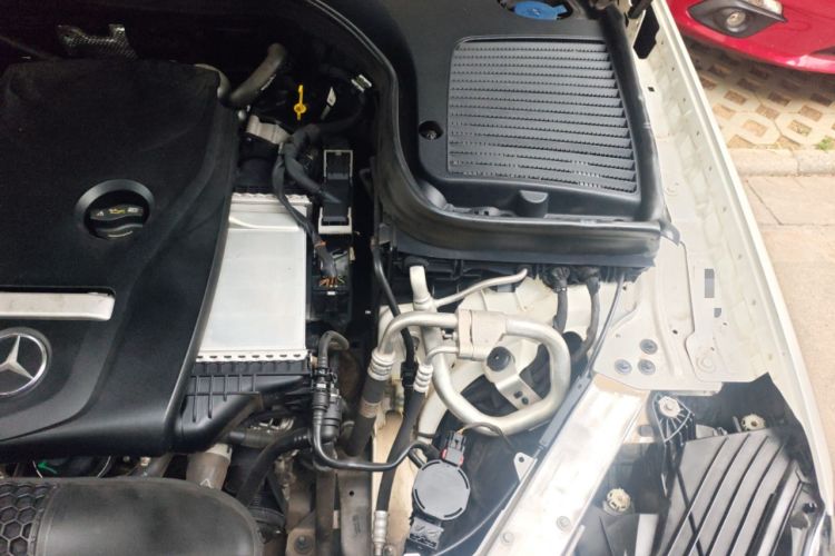 Used Mercedes-Benz GLC 2017 GLC 260 4MATIC Luxury Model Engine Bay Left