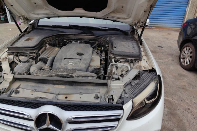 Used Mercedes-Benz GLC 2017 GLC 260 4MATIC Luxury Model Engine Bay Left