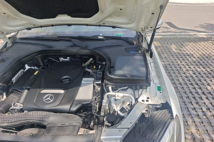 Used Mercedes-Benz GLC 2017 GLC 200 4MATIC Engine Bay Left