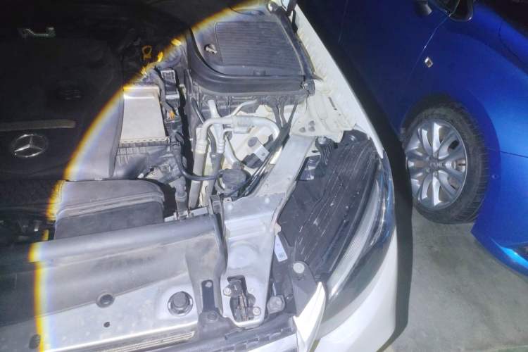 Used Mercedes-Benz GLC 2017 GLC 260 4MATIC Dynamic Edition Engine Bay Left