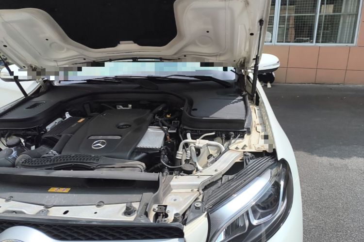 Used Mercedes-Benz GLC 2017 GLC 260 4MATIC Luxury Model Engine Bay Left