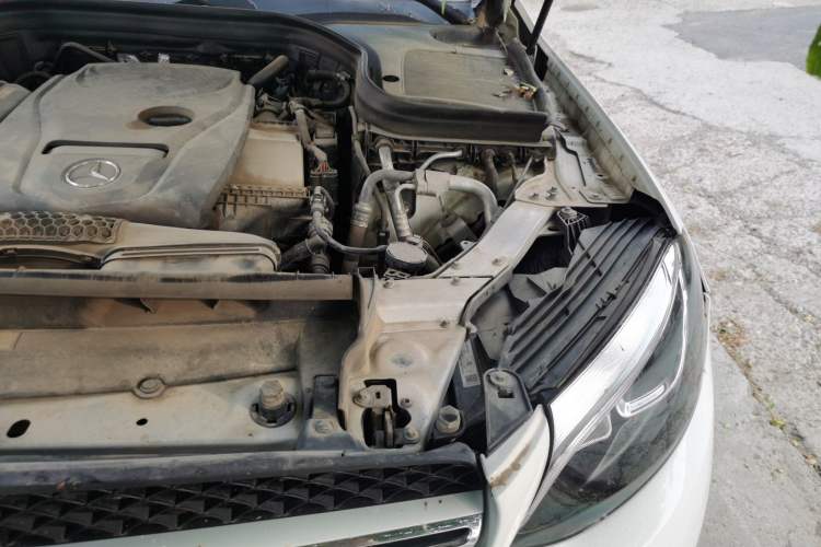 Used Mercedes-Benz GLC 2017 GLC 200 4MATIC Engine Bay Left