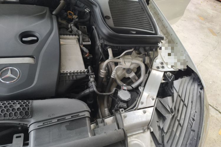 Used Mercedes-Benz GLC 2017 GLC 260 4MATIC Dynamic Edition Engine Bay Left