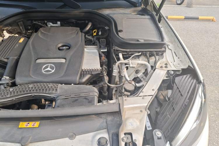 Used Mercedes-Benz GLC 2017 GLC 260 4MATIC Dynamic Edition Engine Bay Left