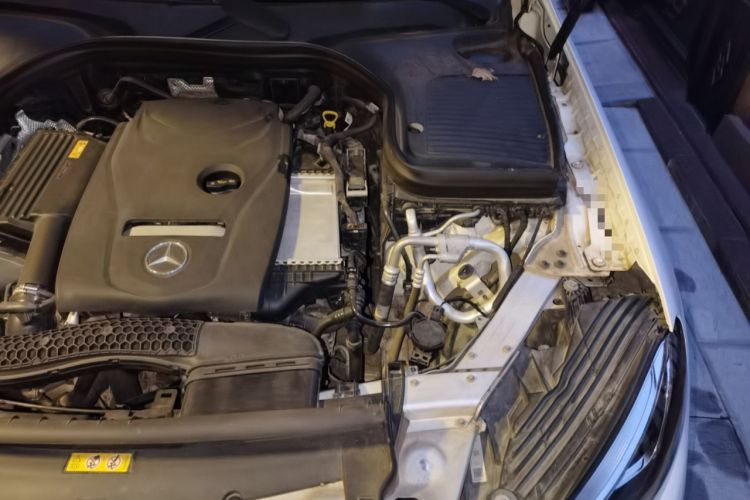 Used Mercedes-Benz GLC 2017 GLC 260 4MATIC Luxury Model Engine Bay Left