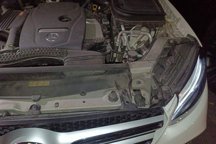 Used Mercedes-Benz GLC 2017 GLC 260 4MATIC Dynamic Edition Engine Bay Left