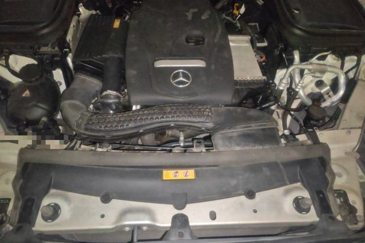 Used Mercedes-Benz GLC 2017 GLC 260 4MATIC Dynamic Edition Engine Bay