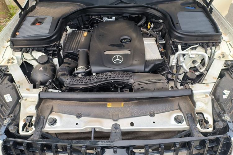 Used Mercedes-Benz GLC 2017 GLC 260 4MATIC Dynamic Edition Engine Bay