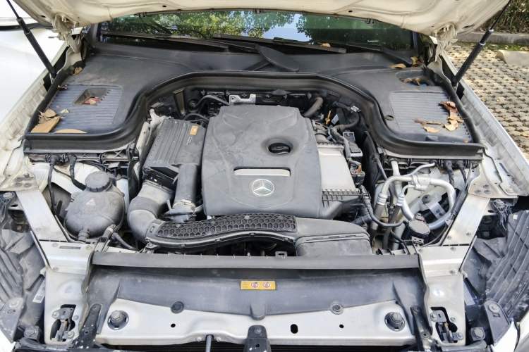 Used Mercedes-Benz GLC 2017 GLC 260 4MATIC Dynamic Edition Engine Bay
