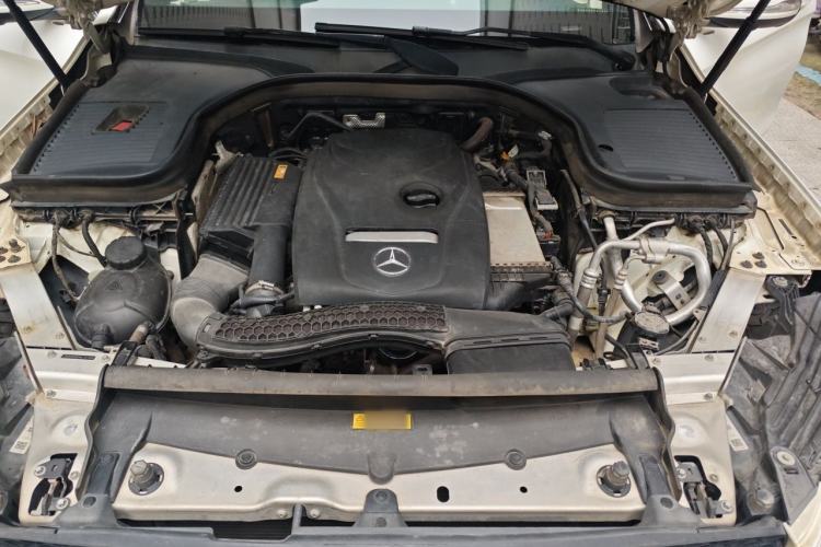 Used Mercedes-Benz GLC 2017 GLC 260 4MATIC Luxury Model Engine Bay