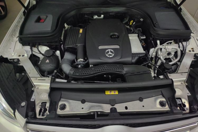 Used Mercedes-Benz GLC 2017 GLC 260 4MATIC Luxury Model Engine Bay