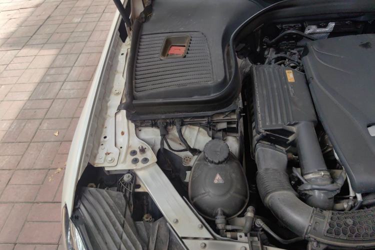 Used Mercedes-Benz GLC 2017 GLC 300 4MATIC Sport Edition Engine Bay Right