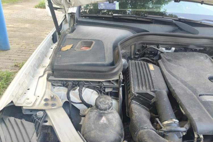 Used Mercedes-Benz GLC 2017 GLC 260 4MATIC Dynamic Edition Engine Bay Right