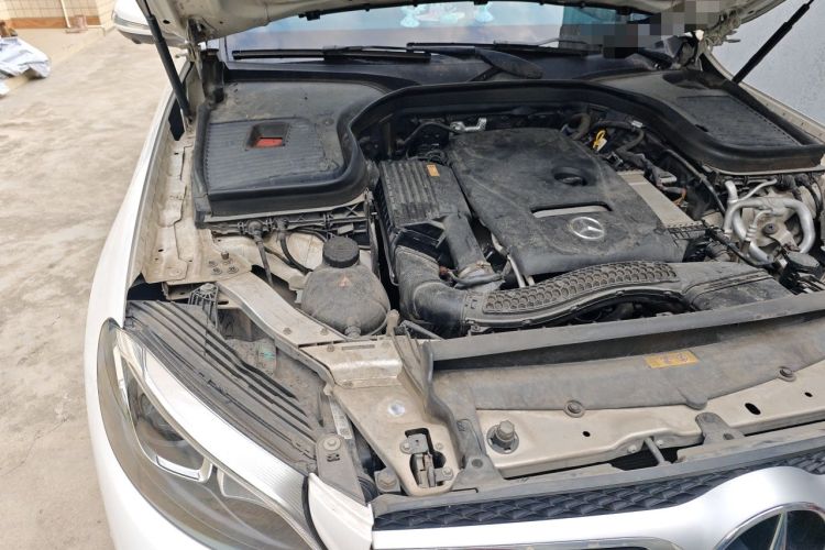 Used Mercedes-Benz GLC 2017 GLC 260 4MATIC Luxury Model Engine Bay Right