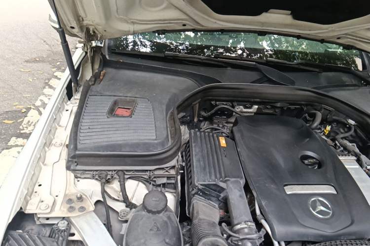 Used Mercedes-Benz GLC 2017 GLC 300 4MATIC Sport Edition Engine Bay Right