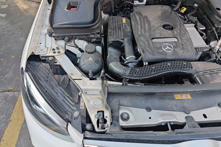 Used Mercedes-Benz GLC 2017 GLC 260 4MATIC Luxury Model Engine Bay Right
