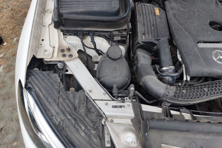 Used Mercedes-Benz GLC 2017 GLC 260 4MATIC Luxury Model Engine Bay Right