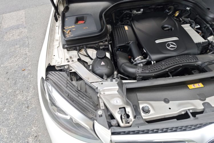 Used Mercedes-Benz GLC 2017 GLC 260 4MATIC Luxury Model Engine Bay Right