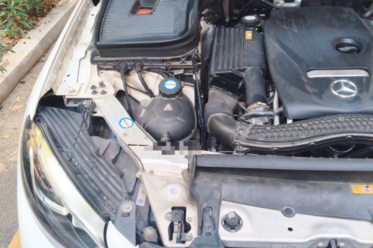 Used Mercedes-Benz GLC 2017 GLC 260 4MATIC Luxury Model Engine Bay Right