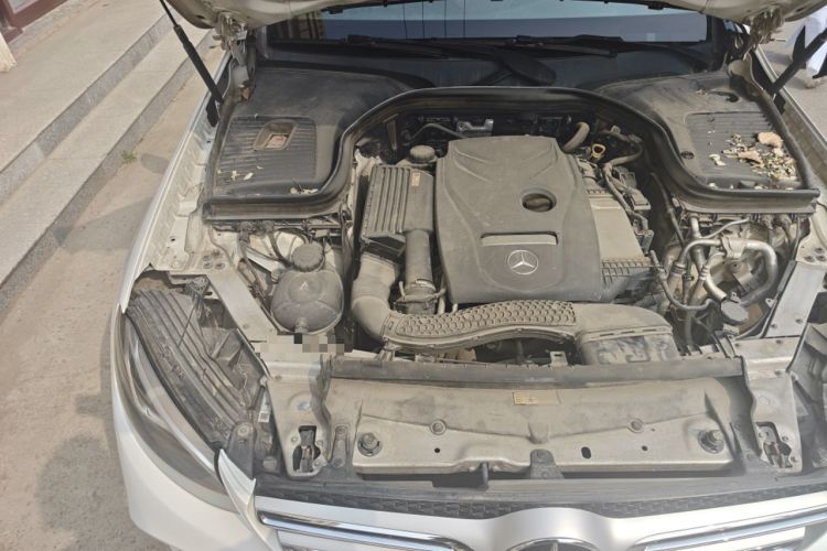 Used Mercedes-Benz GLC 2017 GLC 260 4MATIC Luxury Model Engine Bay Right