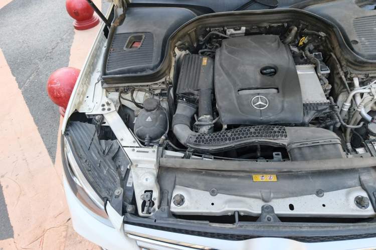 Used Mercedes-Benz GLC 2017 GLC 260 4MATIC Dynamic Edition Engine Bay Right