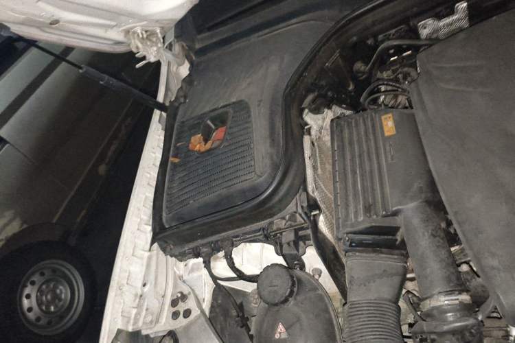 Used Mercedes-Benz GLC 2017 GLC 200 4MATIC Engine Bay Right