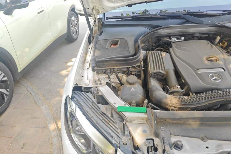 Used Mercedes-Benz GLC 2017 GLC 300 4MATIC Sport Edition Engine Bay Right