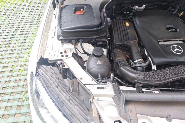 Used Mercedes-Benz GLC 2017 GLC 300 4MATIC Sport Edition Engine Bay Right