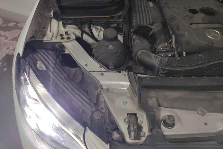 Used Mercedes-Benz GLC 2017 GLC 260 4MATIC Dynamic Edition Engine Bay Right