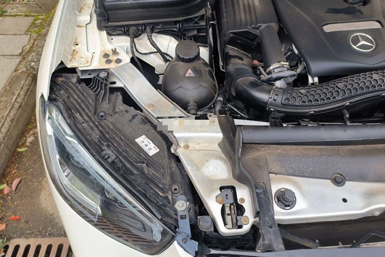 Used Mercedes-Benz GLC 2017 GLC 260 4MATIC Dynamic Edition Engine Bay Right