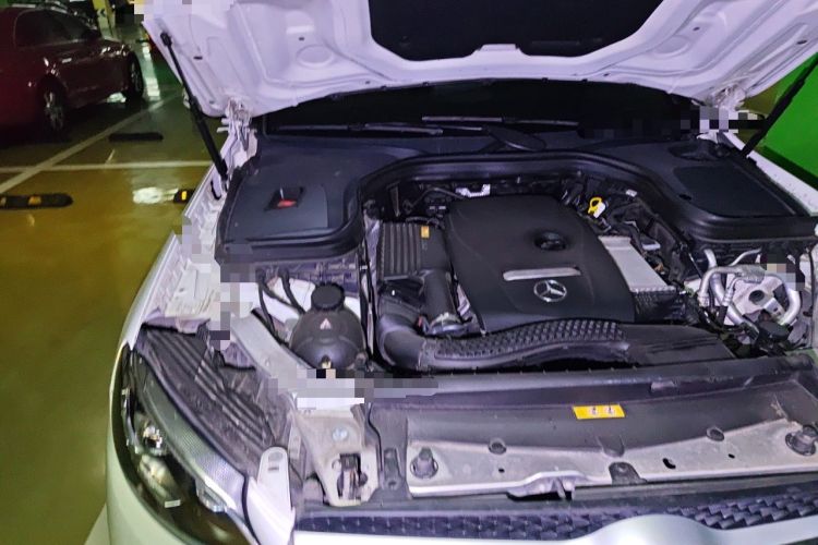 Used Mercedes-Benz GLC 2017 GLC 300 4MATIC Sport Edition Engine Bay Right