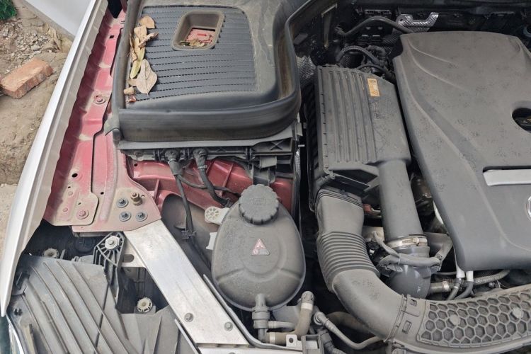Used Mercedes-Benz GLC 2017 GLC 260 4MATIC Dynamic Edition Engine Bay Right