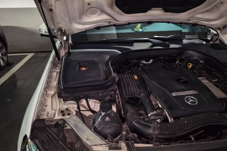 Used Mercedes-Benz GLC 2017 GLC 260 4MATIC Luxury Model Engine Bay Right