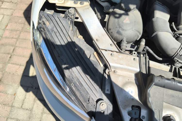 Used Mercedes-Benz GLC  Engine Bay Right