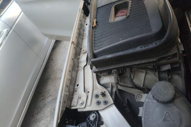 Used Mercedes-Benz GLC 2017 GLC 260 4MATIC Dynamic Edition Engine Bay Right
