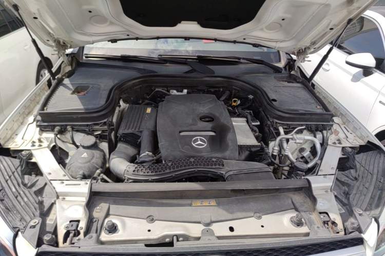 Used Mercedes-Benz GLC 2017 GLC 300 4MATIC Sport Edition Engine Bay