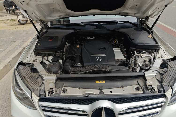 Used Mercedes-Benz GLC 2017 GLC 260 4MATIC Luxury Model Engine Bay