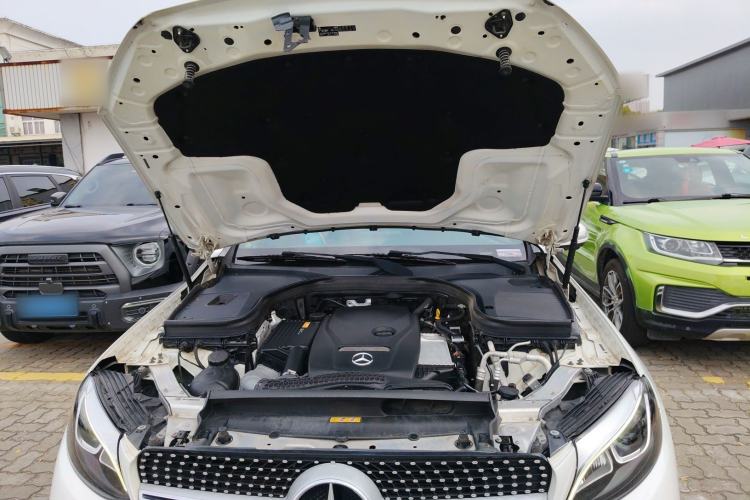 Used Mercedes-Benz GLC 2017 GLC 260 4MATIC Luxury Model Engine Bay