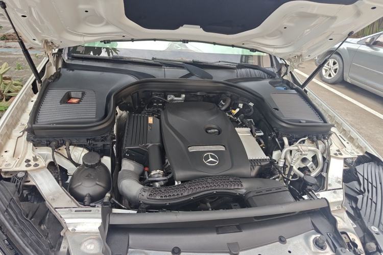 Used Mercedes-Benz GLC 2017 GLC 260 4MATIC Luxury Model Engine Bay