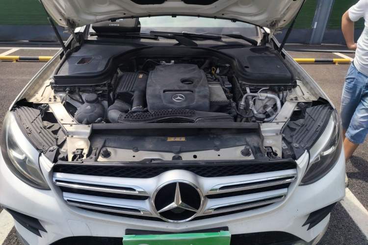 Used Mercedes-Benz GLC 2017 GLC 260 4MATIC Dynamic Edition Engine Bay