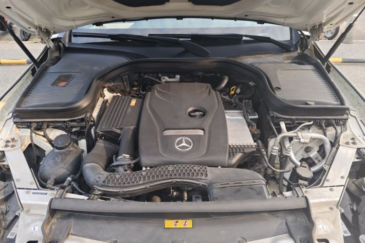 Used Mercedes-Benz GLC 2017 GLC 260 4MATIC Dynamic Edition Engine Bay