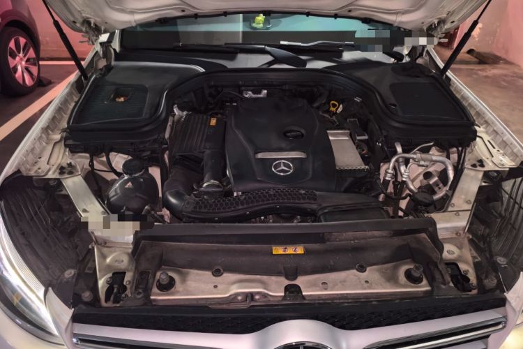 Used Mercedes-Benz GLC 2017 GLC 260 4MATIC Luxury Model Engine Bay
