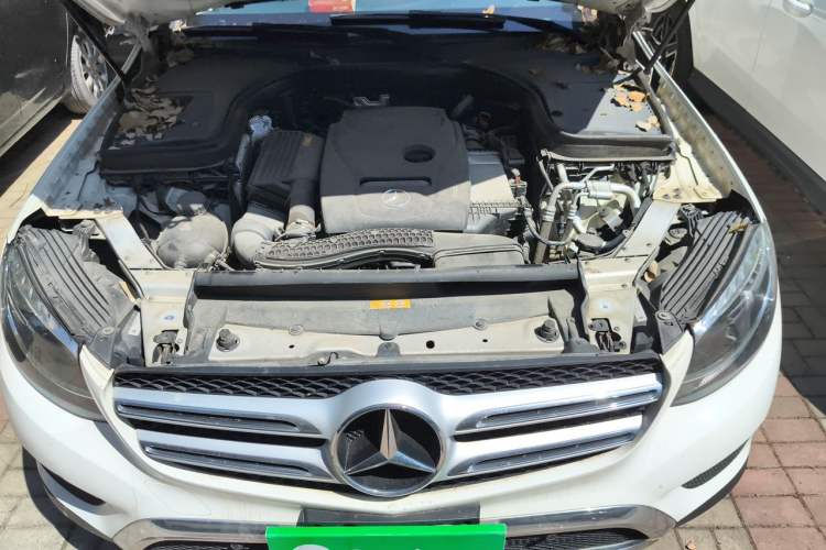 Used Mercedes-Benz GLC  Engine Bay