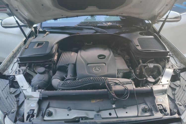 Used Mercedes-Benz GLC 2017 GLC 260 4MATIC Dynamic Edition Engine Bay