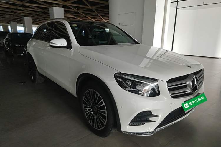 Used Mercedes-Benz GLC 2017 GLC 260 4MATIC Dynamic Edition Exterior 1